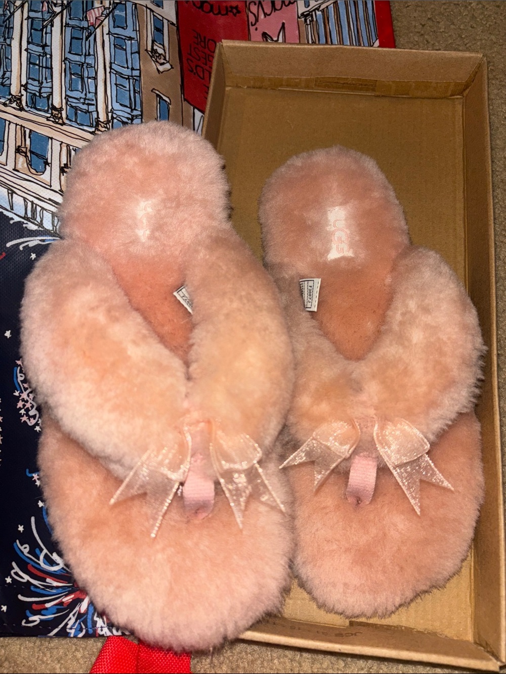 Ugg slippers pink new without tag